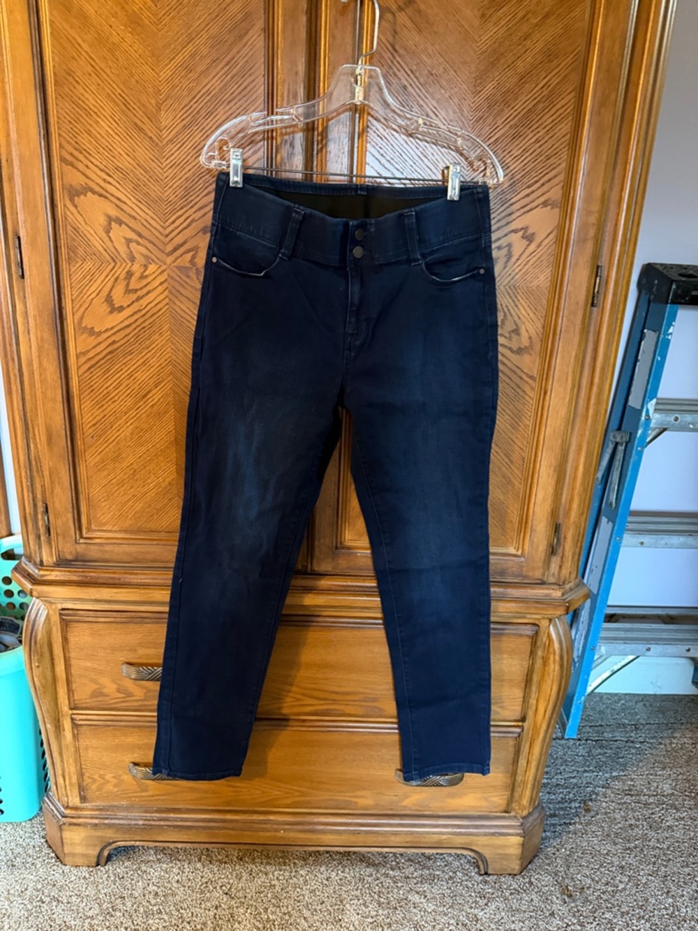 Nine West Women's Straight-Leg Dark Indigo Jeans tummy control waist band size10